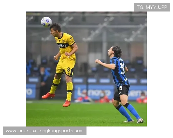 安德森伤情再度牵动欧冠神经,球队未来悬念重重 安德森伤情再度牵动欧冠神经,球队未来悬念重重